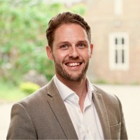 Oliver Ferris Email