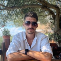 Luka Nikolić Email