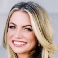 AnswersNow Employee Sarah's profile photo