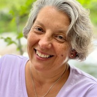 Leona Kral Email & Phone Number