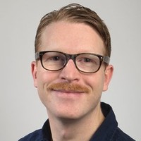 Gustav Broms Email