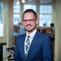 Kennebunk Savings Employee Matthew le's profile photo