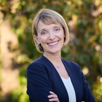Suzie Bogle Email & Phone Number