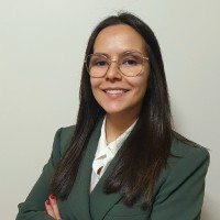 Daniela MacHado Email