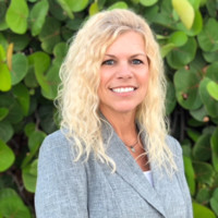 Holly Bergeron Email & Phone Number