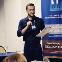 Luciano Vivian Email
