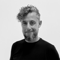 KIN Cosmetics Employee Daniel Díaz's profile photo