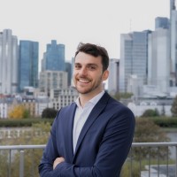 Lukas Schneider Email