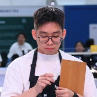 Hung Chin Email