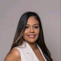 Gisell de la Cruz Email & Phone Number