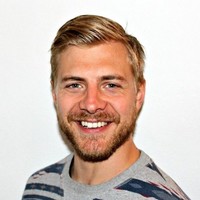 Niklas Renstig Email