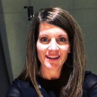 Custom Truck One Source Employee Robin Murray's profile photo