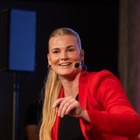 Madeleine Andersson Email