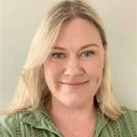 Ariane Knowles Email & Phone Number