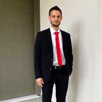 LALIZAS Employee Rushdi Gasant's profile photo