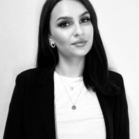 Adrianna Szczech Email
