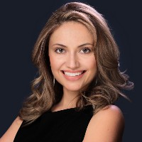 Laurence Simons Employee Mônica Ramos MacHado's profile photo