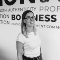 Venatu Recruitment Group Employee Kirsty Windle's profile photo