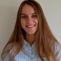 YoungOnes Employee Julia Pons's profile photo