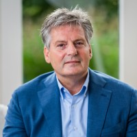 E-mail e número de telefone de Roel Louwhoff