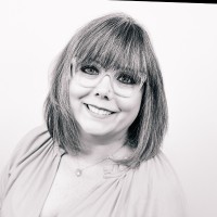 Tara Larsen Email