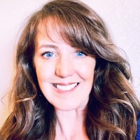 Lea Hynes Email & Phone Number