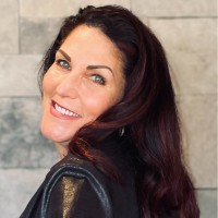 Veridata Insights Employee Katie Ozdemir's profile photo