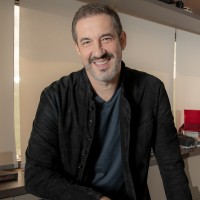 E-mail e número de telefone de Alê Costa