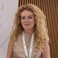 Silk Route Shipping Romania Employee Cristina Radu's profile photo