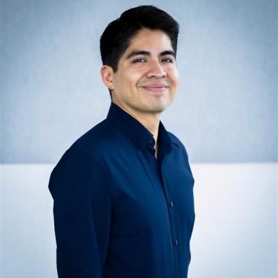 Alejandro Lugo Email
