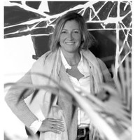 Kristine van Aelst Email