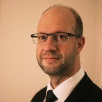 Markus Flögel Email