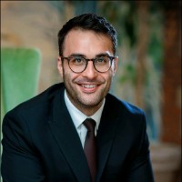 KYN Employee Jay Ozgun's profile photo