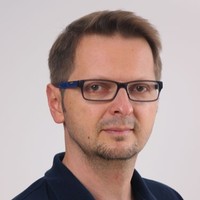 INVARIS Informationssysteme GmbH Employee Robert Kern's profile photo
