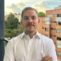 Mauricio Mora Email