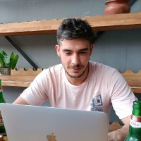 Rubén Vázquez Email