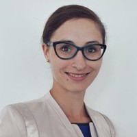 Zuzana Saganová Email