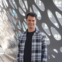 Axel D'Olislager Email