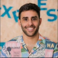 Express English Employee Tai Regev's profile photo