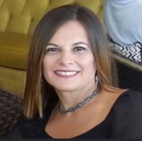Claudia da Costa Email