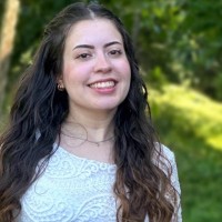 Karoline Leal Email