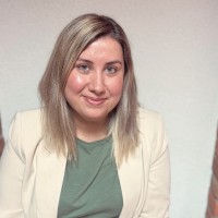 Carla Passos Email