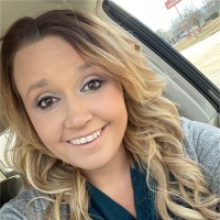 Palm Beach Tan Employee Janie Russell's profile photo