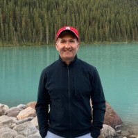 Industrious Employee Carlos Becil's profile photo