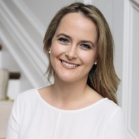 White & Green Employee Rebecca Winckworth's profile photo
