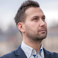 Jan MacEk Email