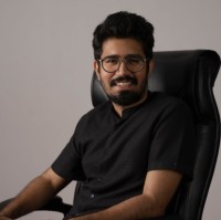 Growth Gravy Employee Viresh Vazirani's profile photo