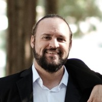 Raphael Ratuczne Email