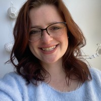 Emma Elizabeth Knobloch Email & Phone Number