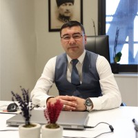 Tarık Uzunbaş Email
